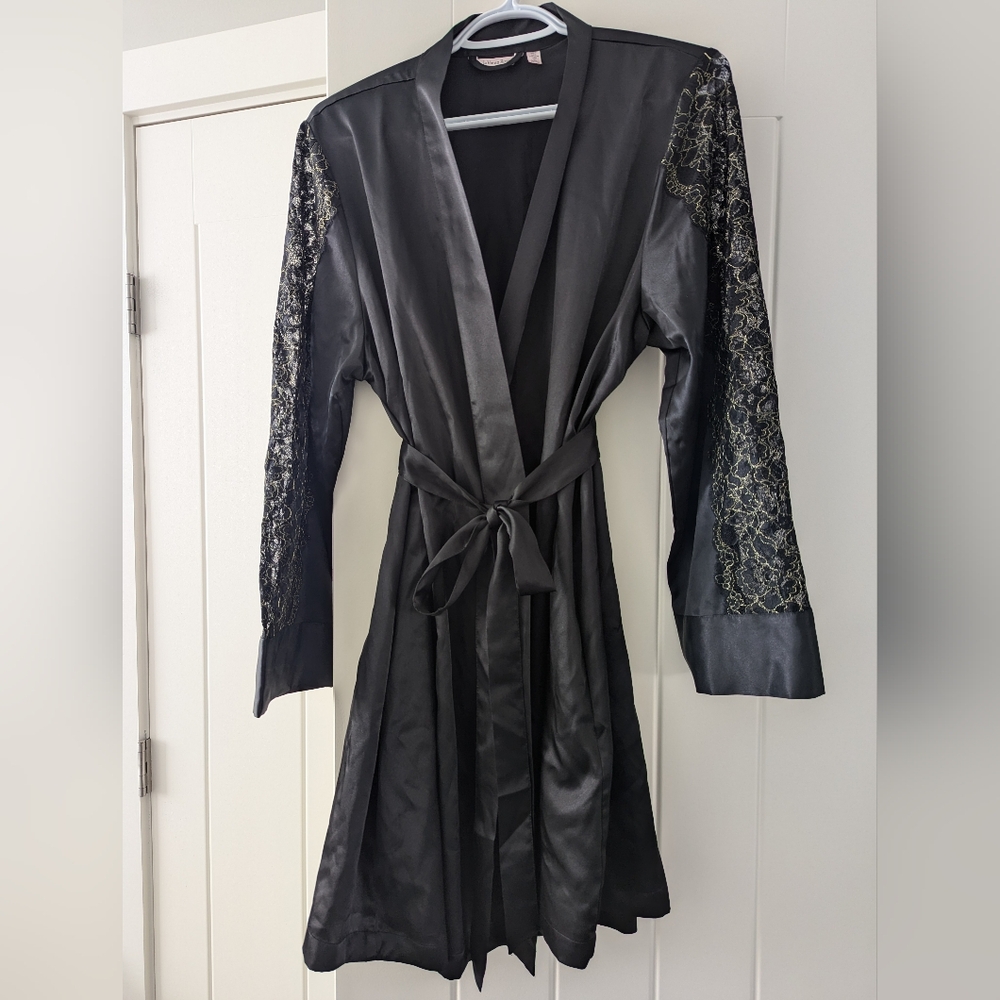 Satin robe